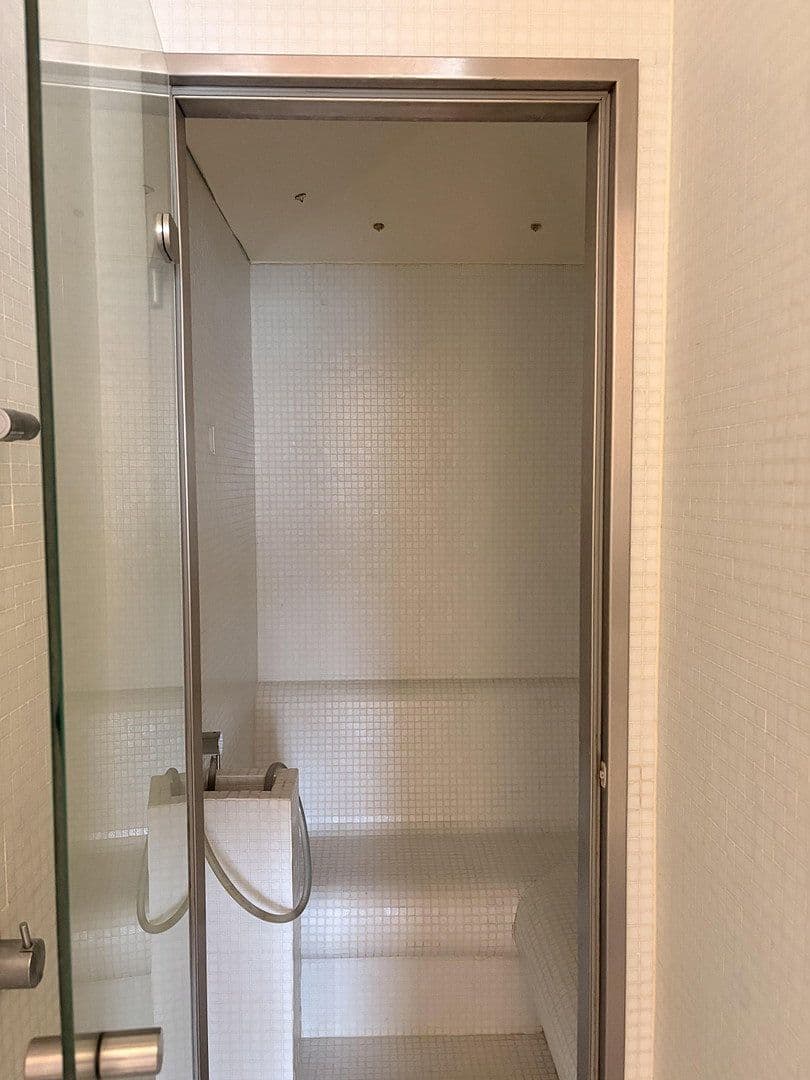 Predaj bytu 2-izbový 101 m², Frankfurt, Hesensko Predaj bytu 2-izbový 101 m², Frankfurt, Hesensko