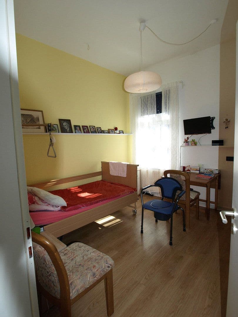Prenájom domu 350 m², pozemek 2.500 m², Neuenhöhe 85, Wermelskirchen, Severné Porýnie - Westfálsko Prenájom domu 350 m², pozemek 2.500 m², Neuenhöhe 85, Wermelskirchen, Severné Porýnie - Westfálsko