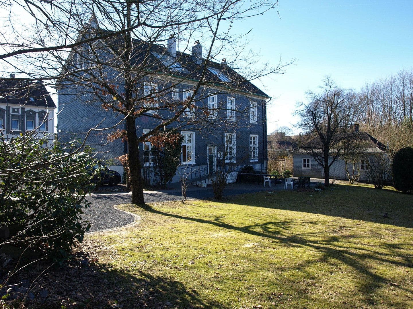 Prenájom domu 350 m², pozemek 2.500 m², Neuenhöhe 85, Wermelskirchen, Severné Porýnie - Westfálsko Prenájom domu 350 m², pozemek 2.500 m², Neuenhöhe 85, Wermelskirchen, Severné Porýnie - Westfálsko