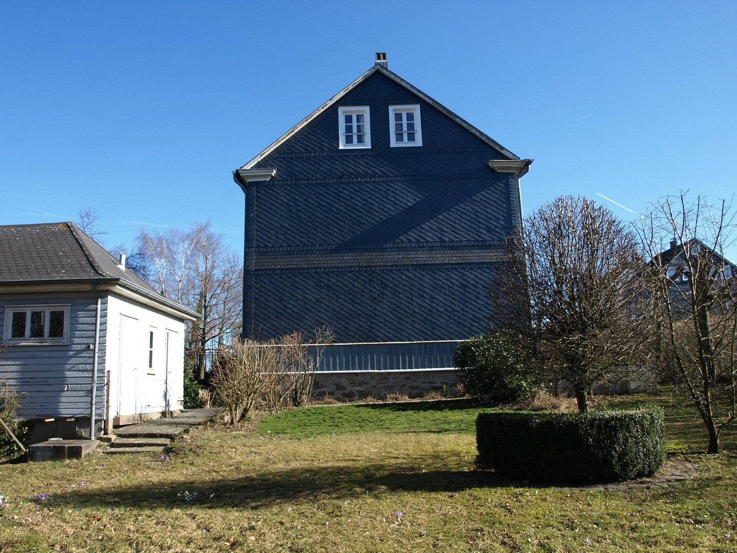 Prenájom domu 350 m², pozemek 2.500 m², Neuenhöhe 85, Wermelskirchen, Severné Porýnie - Westfálsko Prenájom domu 350 m², pozemek 2.500 m², Neuenhöhe 85, Wermelskirchen, Severné Porýnie - Westfálsko