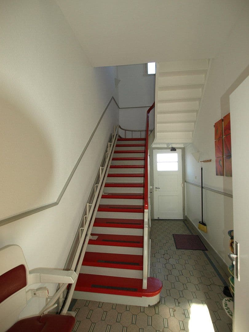 Prenájom domu 350 m², pozemek 2.500 m², Neuenhöhe 85, Wermelskirchen, Severné Porýnie - Westfálsko Prenájom domu 350 m², pozemek 2.500 m², Neuenhöhe 85, Wermelskirchen, Severné Porýnie - Westfálsko