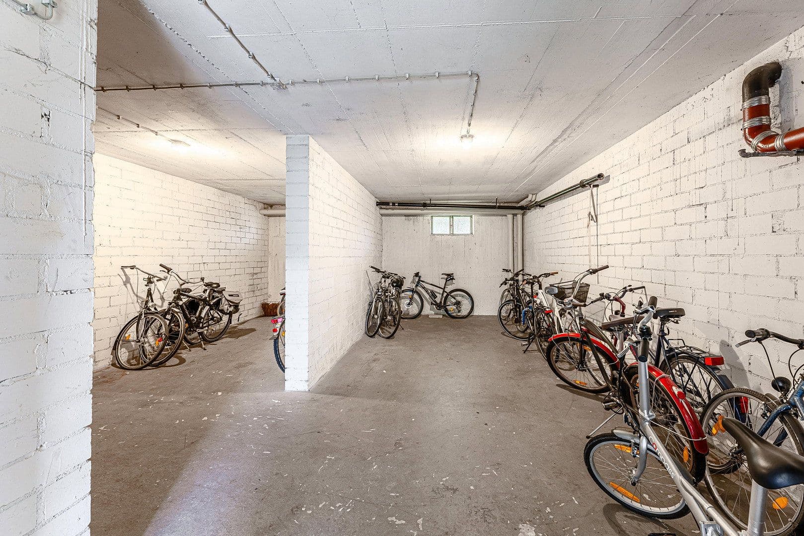 Predaj bytu 4-izbový 97 m², Allerseeweg 14, Höchberg, Bavorsko Predaj bytu 4-izbový 97 m², Allerseeweg 14, Höchberg, Bavorsko