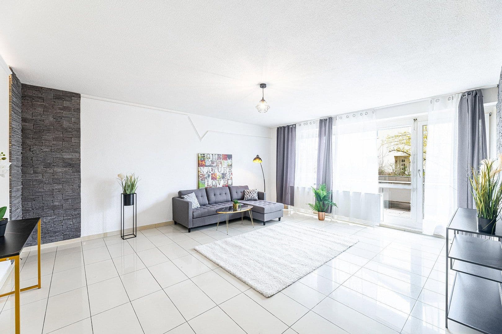 Predaj bytu 4-izbový 97 m², Allerseeweg 14, Höchberg, Bavorsko Predaj bytu 4-izbový 97 m², Allerseeweg 14, Höchberg, Bavorsko