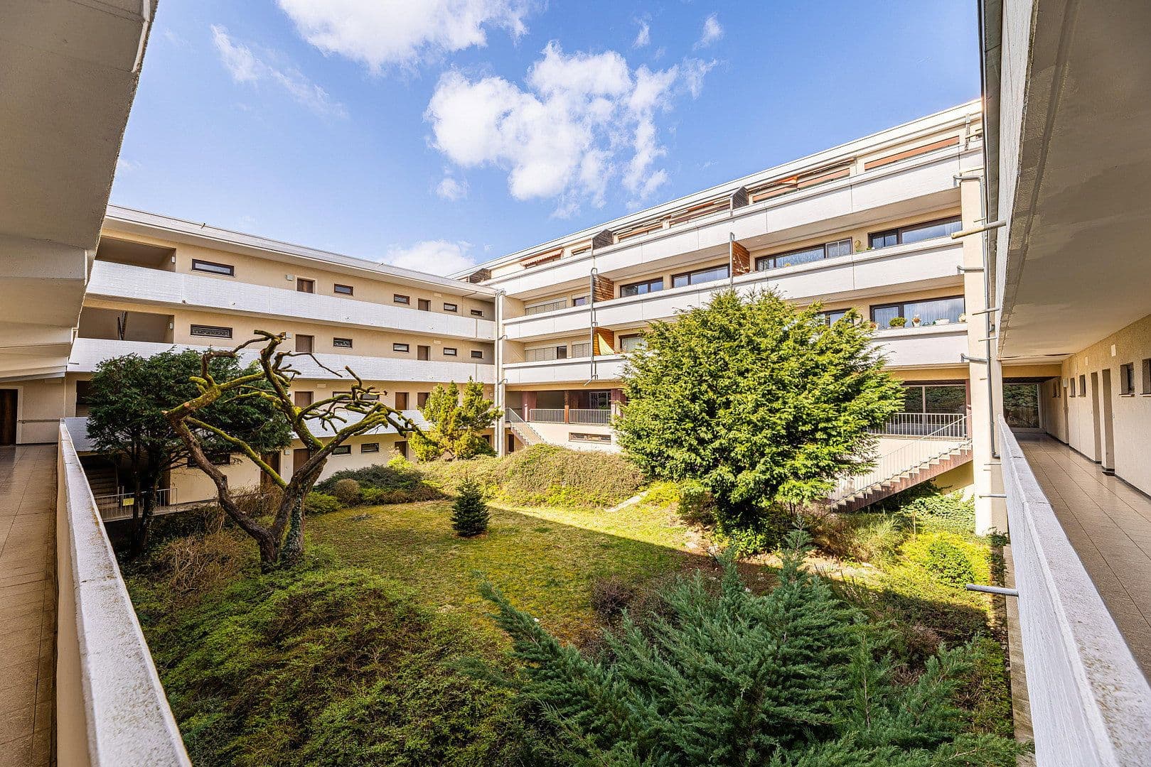Predaj bytu 4-izbový 97 m², Allerseeweg 14, Höchberg, Bavorsko Predaj bytu 4-izbový 97 m², Allerseeweg 14, Höchberg, Bavorsko