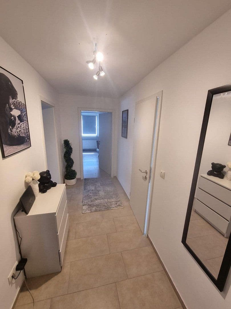 Prenájom bytu 3-izbový 70 m², Neuwied, Porýnie-Falcko Prenájom bytu 3-izbový 70 m², Neuwied, Porýnie-Falcko