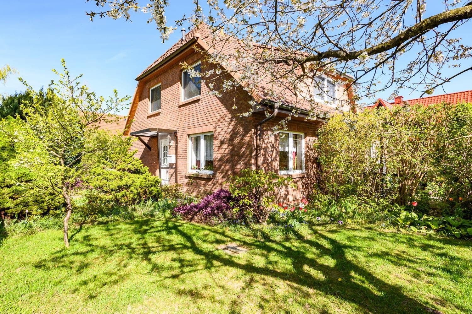 Predaj domu 144 m², pozemek 519 m², Elmenhorst, Meklenbursko-Predpomoransko Predaj domu 144 m², pozemek 519 m², Elmenhorst, Meklenbursko-Predpomoransko