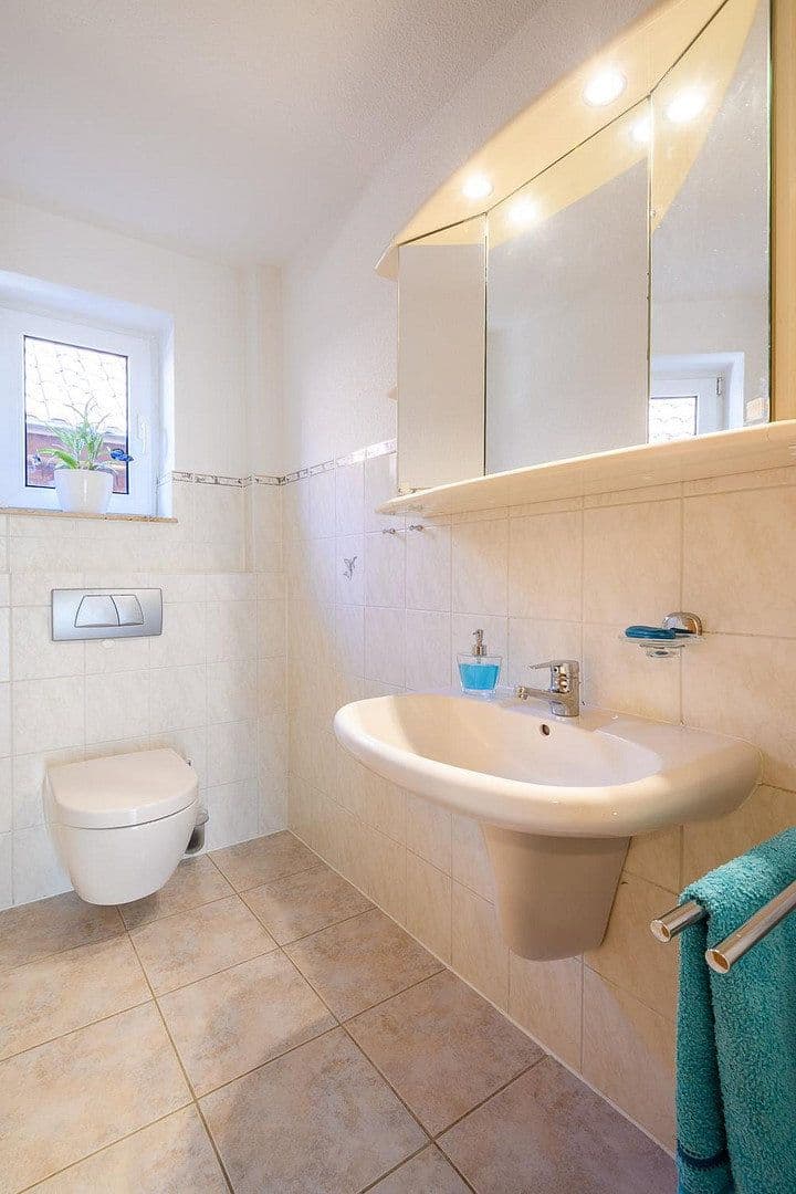 Predaj domu 144 m², pozemek 519 m², Elmenhorst, Meklenbursko-Predpomoransko Predaj domu 144 m², pozemek 519 m², Elmenhorst, Meklenbursko-Predpomoransko
