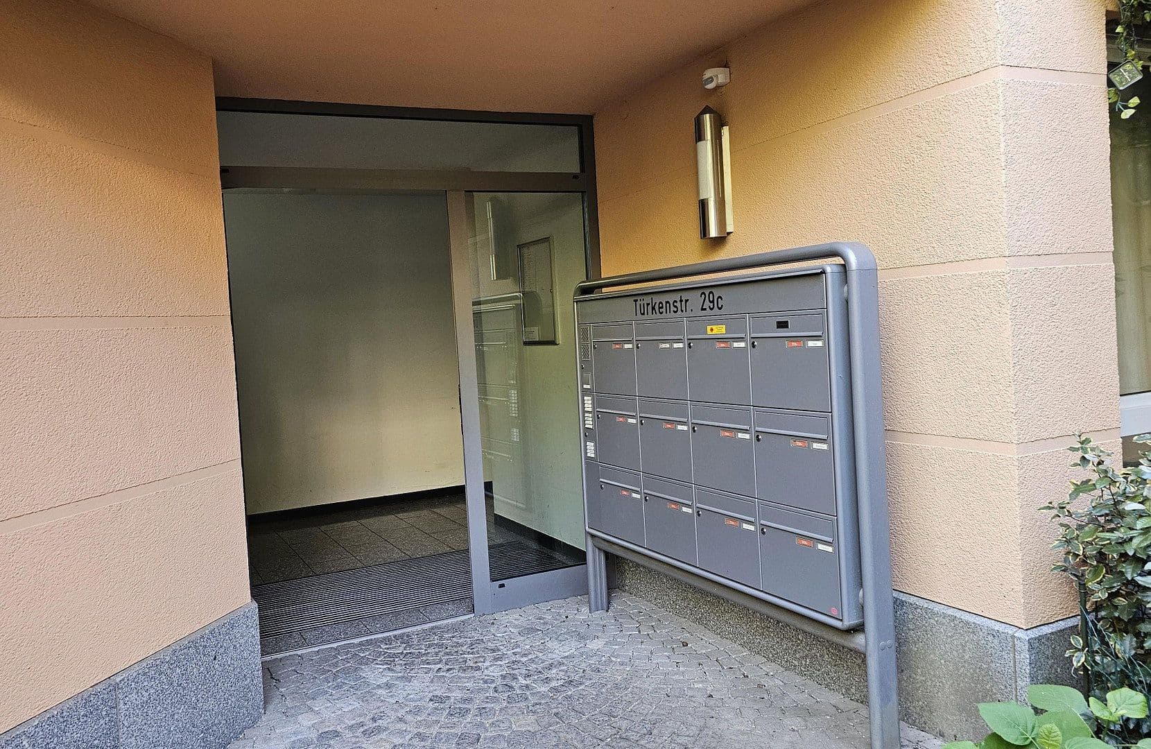 Predaj bytu 3-izbový 83 m², Türkenstr. 29c, München, Bavorsko Predaj bytu 3-izbový 83 m², Türkenstr. 29c, München, Bavorsko