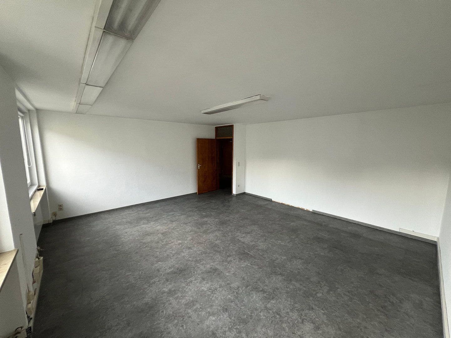 Prenájom kancelárie 188 m², Keßlerstraße 10, Nürnberg, Bavorsko Prenájom kancelárie 188 m², Keßlerstraße 10, Nürnberg, Bavorsko
