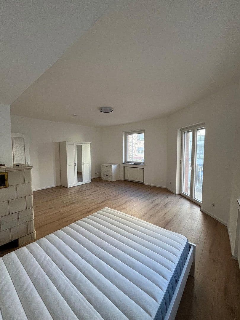 Prenájom bytu 20 m², Ludwigshafen, Porýnie-Falcko Prenájom bytu 20 m², Ludwigshafen, Porýnie-Falcko
