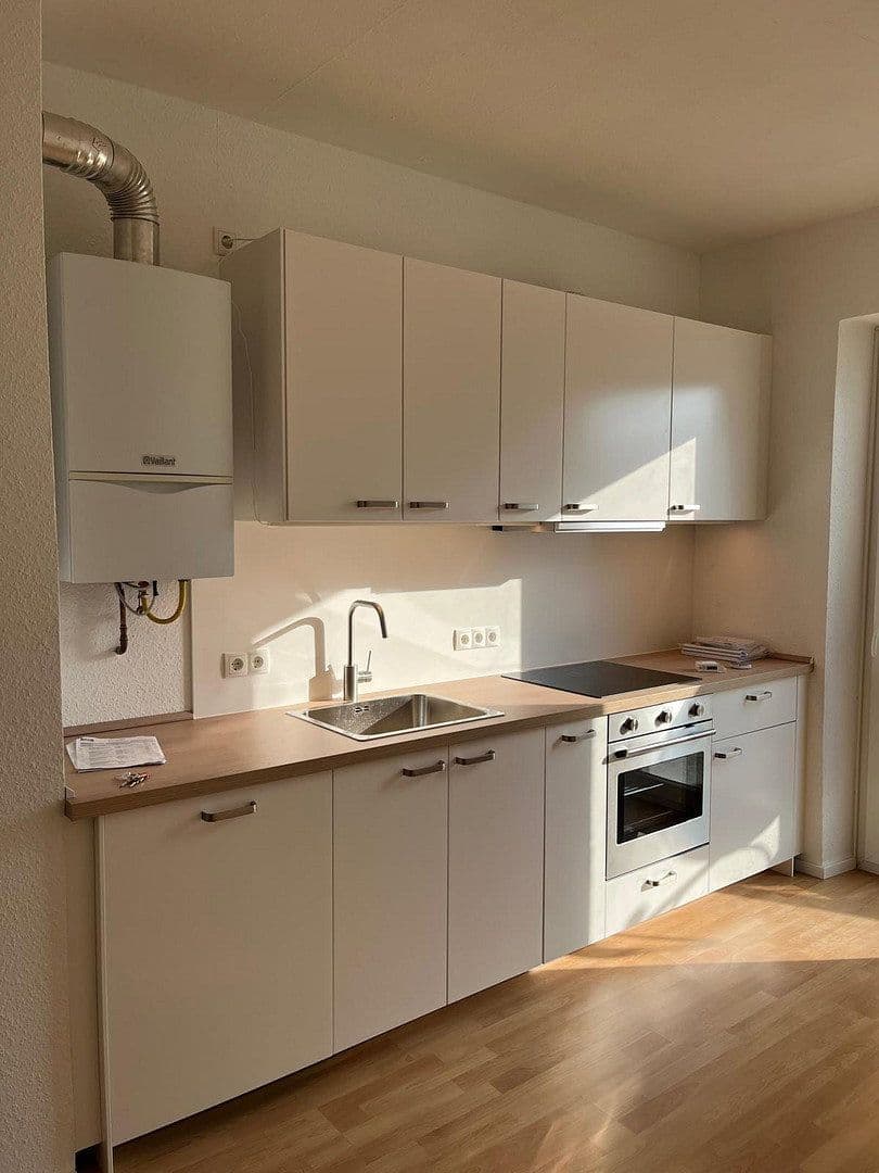 Prenájom bytu 20 m², Mannheim, Bádensko-Wurttembersko Prenájom bytu 20 m², Mannheim, Bádensko-Wurttembersko