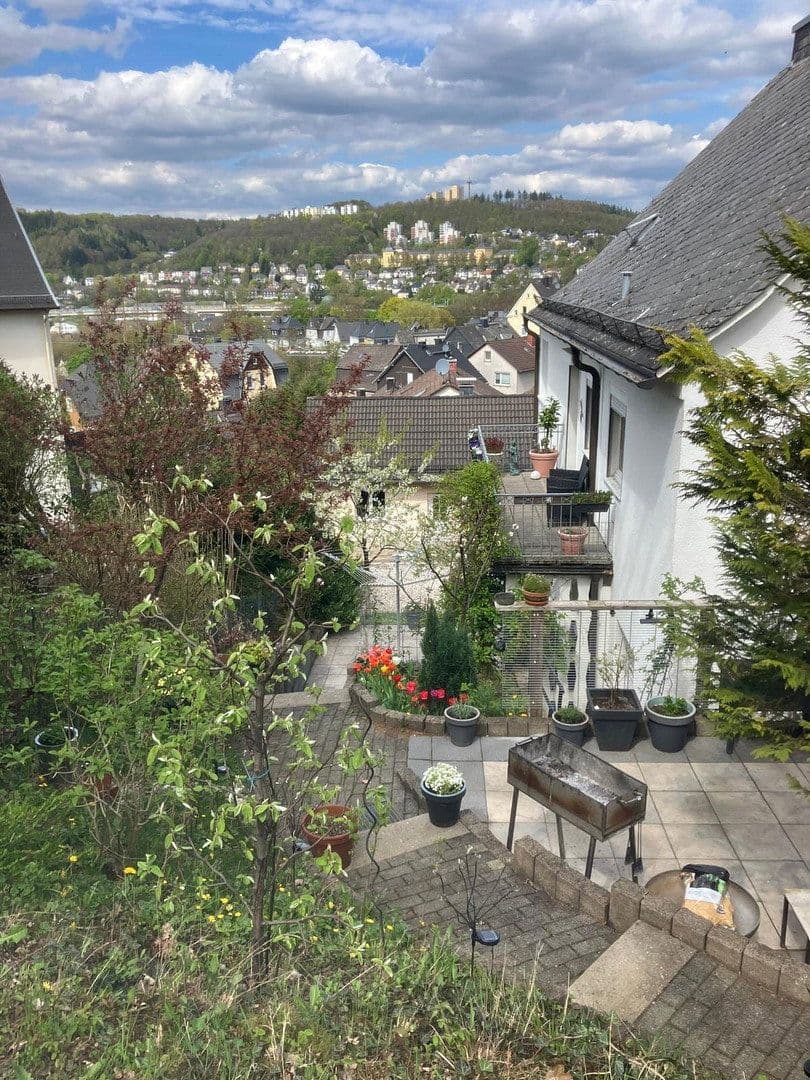 Predaj domu 185 m², pozemek 572 m², Siegen, Severné Porýnie - Westfálsko Predaj domu 185 m², pozemek 572 m², Siegen, Severné Porýnie - Westfálsko