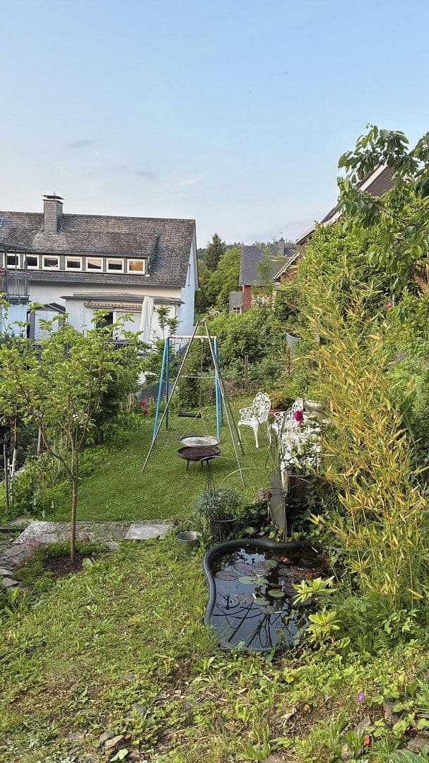 Predaj domu 185 m², pozemek 572 m², Siegen, Severné Porýnie - Westfálsko Predaj domu 185 m², pozemek 572 m², Siegen, Severné Porýnie - Westfálsko