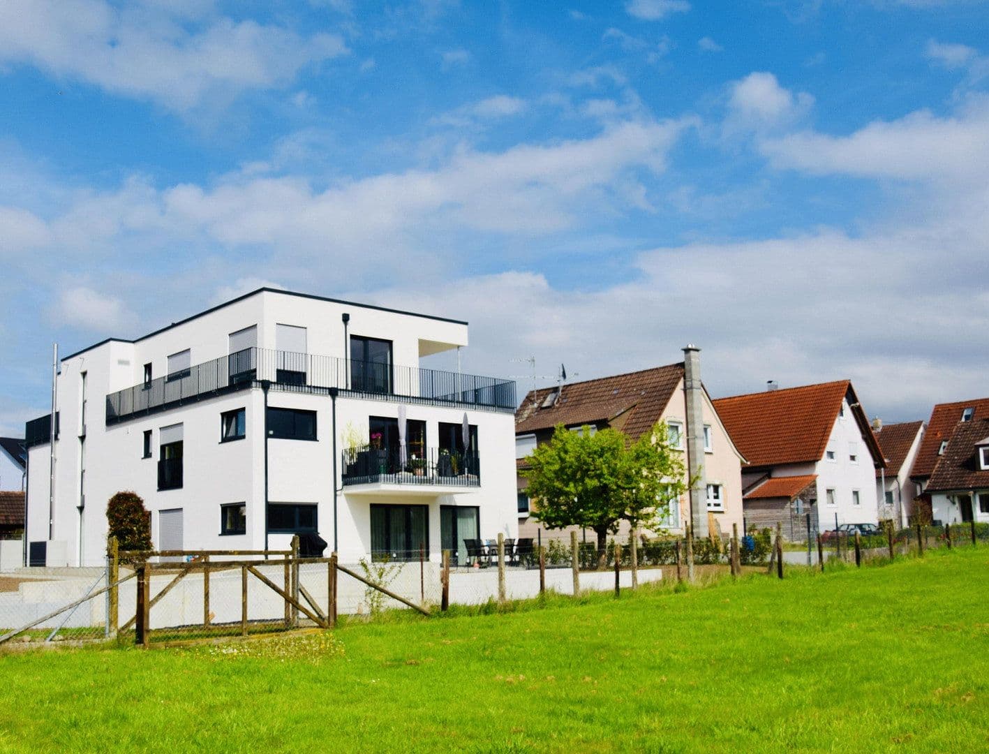 Prenájom bytu 2-izbový 77 m², Wilhelmstraße 10/1, Wolfschlugen, Bádensko-Wurttembersko Prenájom bytu 2-izbový 77 m², Wilhelmstraße 10/1, Wolfschlugen, Bádensko-Wurttembersko