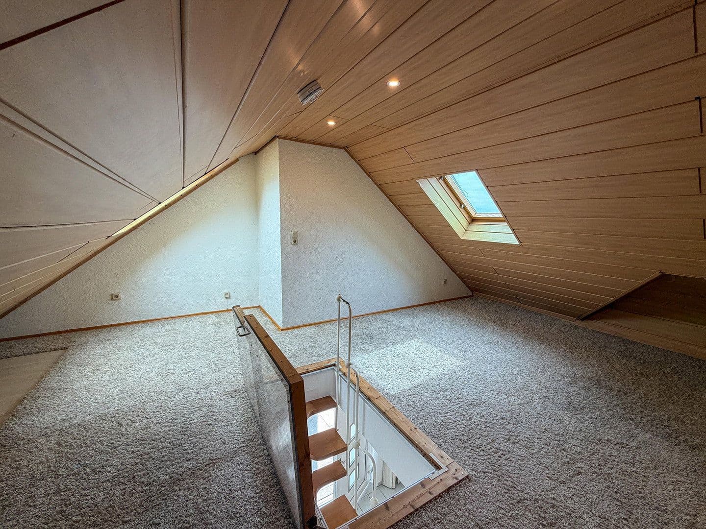 Predaj bytu 2-izbový 55 m², Bad Vilbel, Hesensko Predaj bytu 2-izbový 55 m², Bad Vilbel, Hesensko