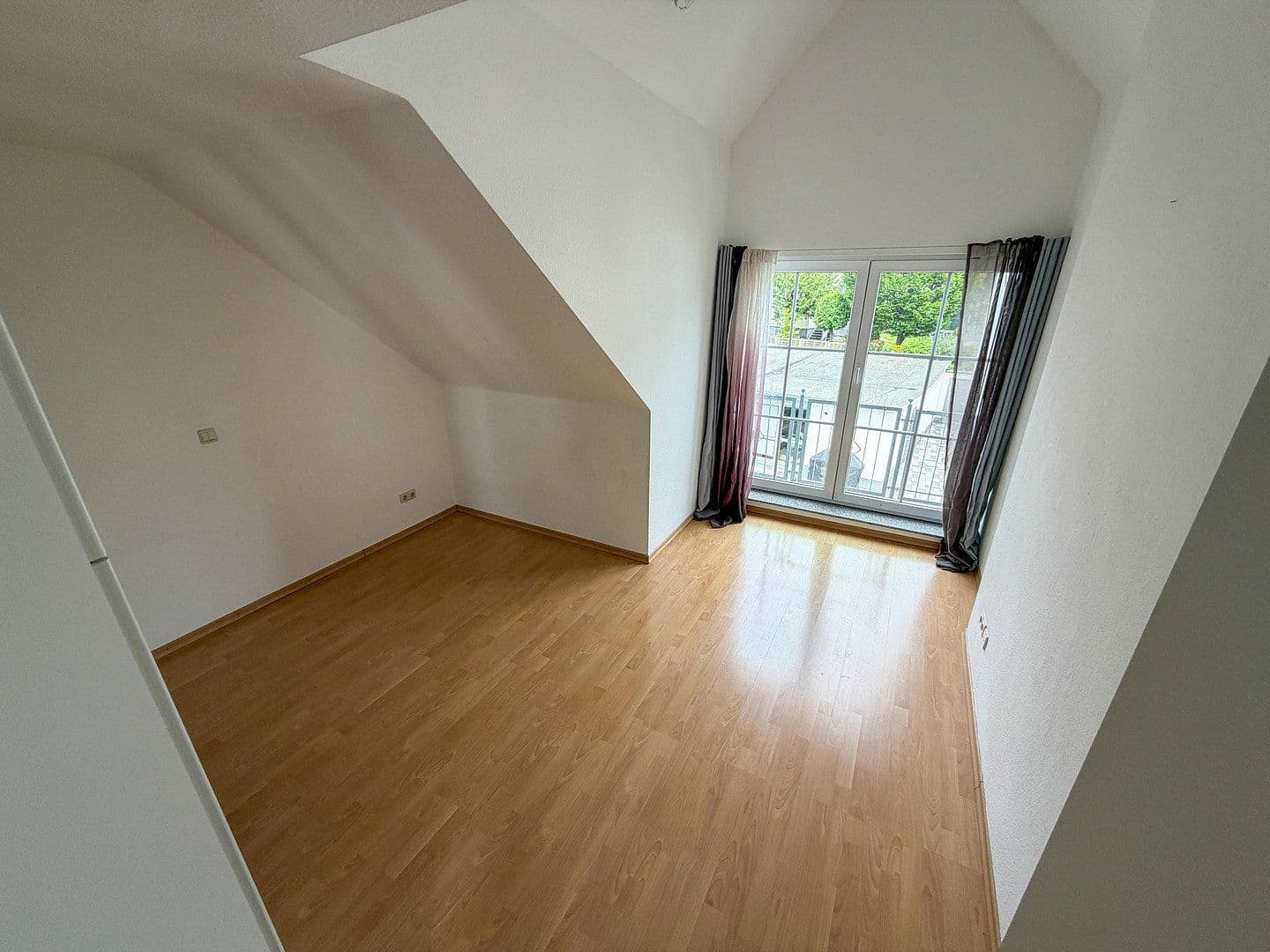 Predaj bytu 2-izbový 55 m², Bad Vilbel, Hesensko Predaj bytu 2-izbový 55 m², Bad Vilbel, Hesensko