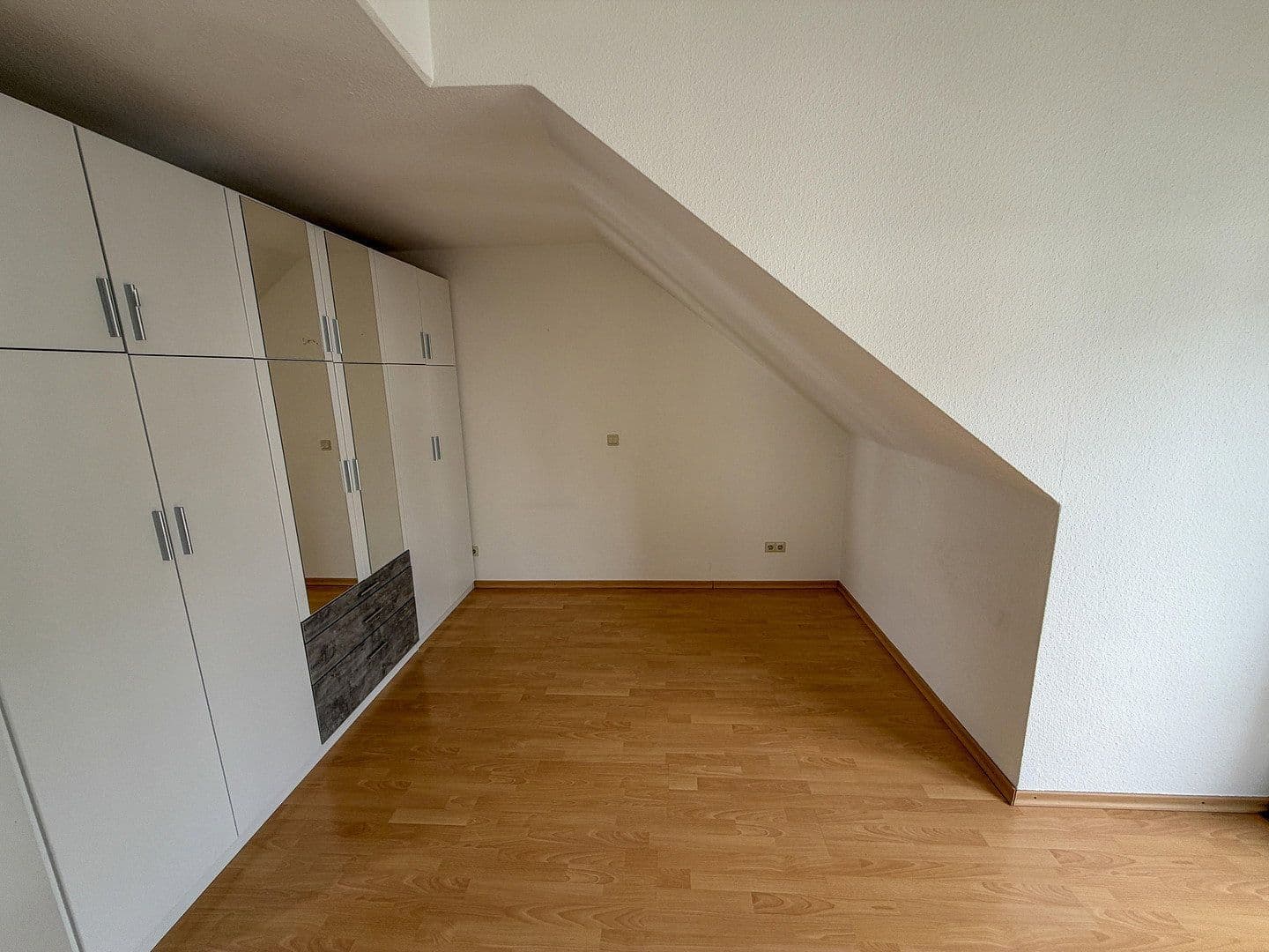 Predaj bytu 2-izbový 55 m², Bad Vilbel, Hesensko Predaj bytu 2-izbový 55 m², Bad Vilbel, Hesensko
