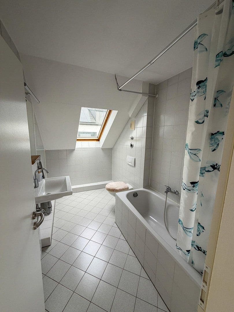 Predaj bytu 2-izbový 55 m², Bad Vilbel, Hesensko Predaj bytu 2-izbový 55 m², Bad Vilbel, Hesensko