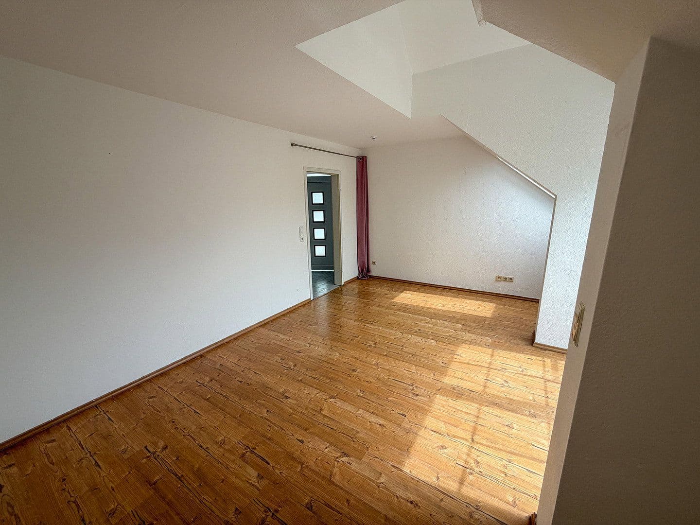 Predaj bytu 2-izbový 55 m², Bad Vilbel, Hesensko Predaj bytu 2-izbový 55 m², Bad Vilbel, Hesensko