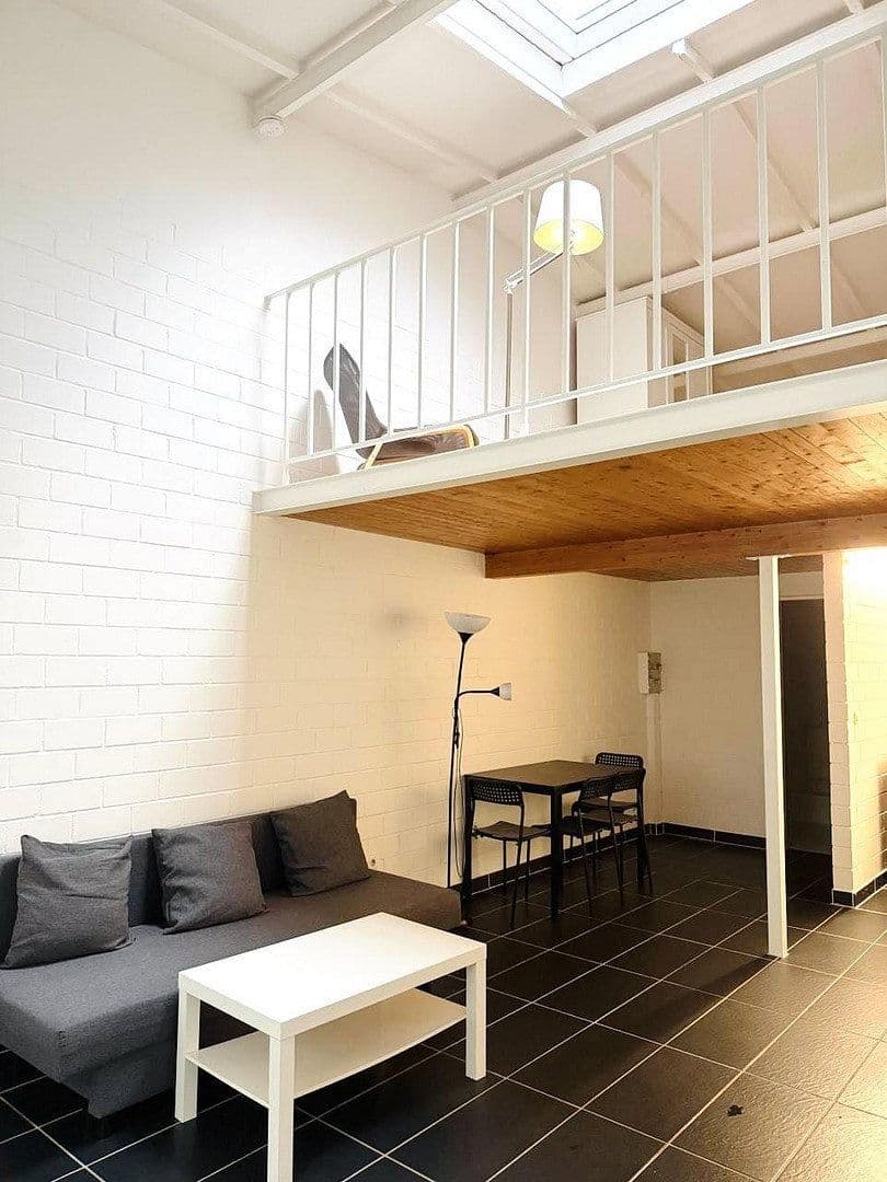 Prenájom bytu 2-izbový 61 m², Köln, Severné Porýnie - Westfálsko Prenájom bytu 2-izbový 61 m², Köln, Severné Porýnie - Westfálsko