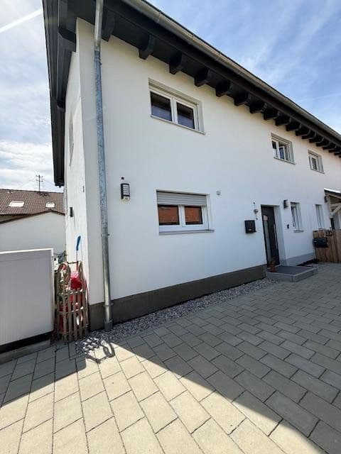 Prenájom domu 125 m², pozemek 245 m², Weilheim i. OB, Bavorsko Prenájom domu 125 m², pozemek 245 m², Weilheim i. OB, Bavorsko