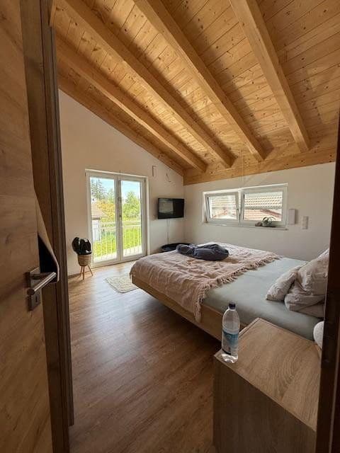 Prenájom domu 125 m², pozemek 245 m², Weilheim i. OB, Bavorsko Prenájom domu 125 m², pozemek 245 m², Weilheim i. OB, Bavorsko