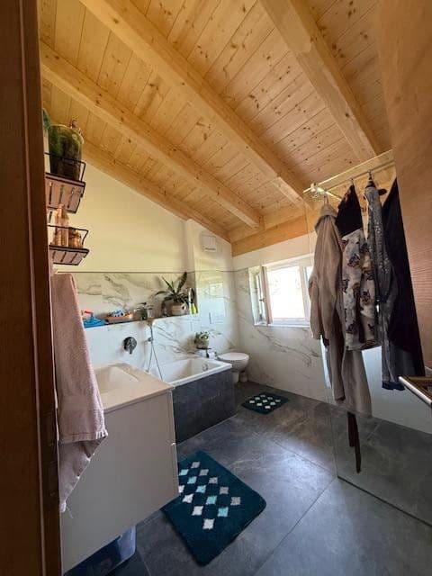 Prenájom domu 125 m², pozemek 245 m², Weilheim i. OB, Bavorsko Prenájom domu 125 m², pozemek 245 m², Weilheim i. OB, Bavorsko