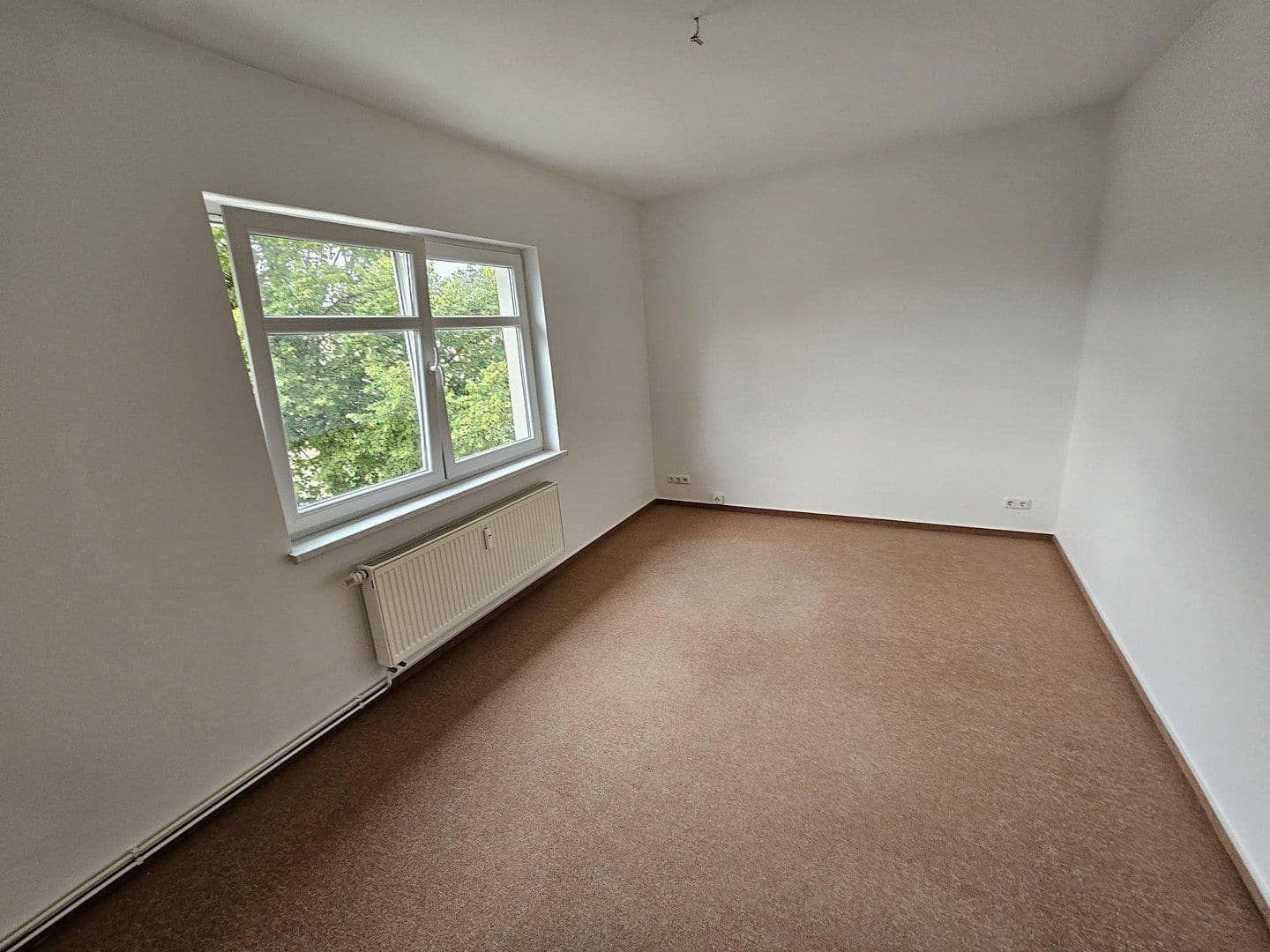 Prenájom bytu 4-izbový 106 m², Eberswalder Straße 133, Eberswalde, Brandenbursko Prenájom bytu 4-izbový 106 m², Eberswalder Straße 133, Eberswalde, Brandenbursko