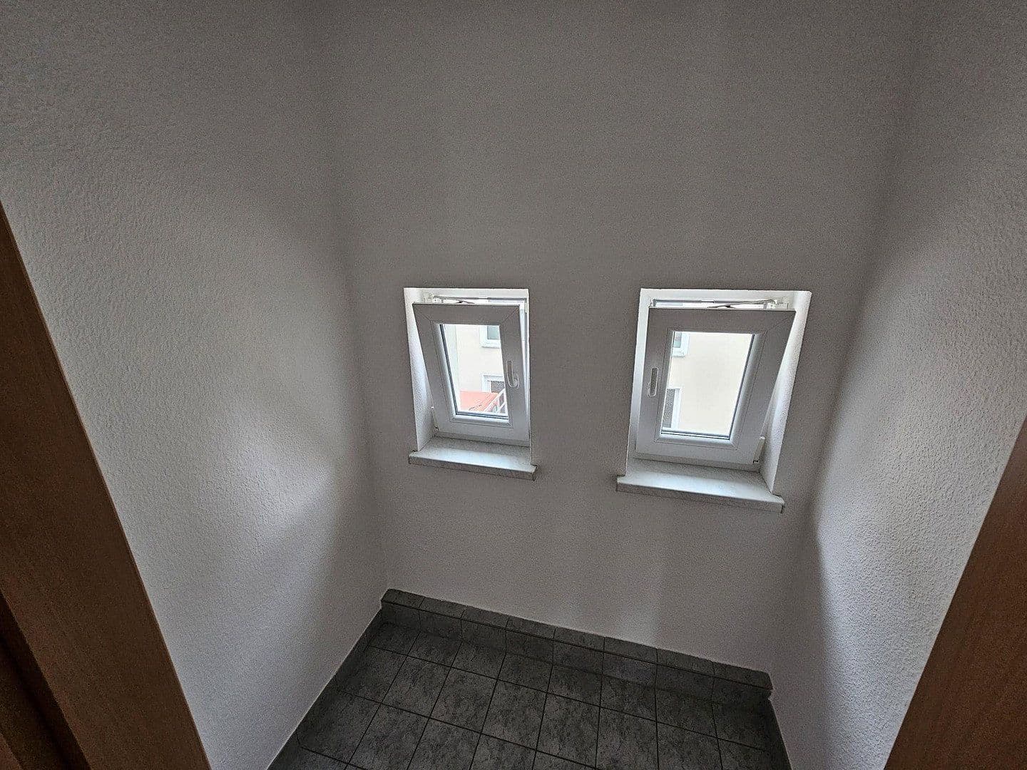 Prenájom bytu 4-izbový 106 m², Eberswalder Straße 133, Eberswalde, Brandenbursko Prenájom bytu 4-izbový 106 m², Eberswalder Straße 133, Eberswalde, Brandenbursko