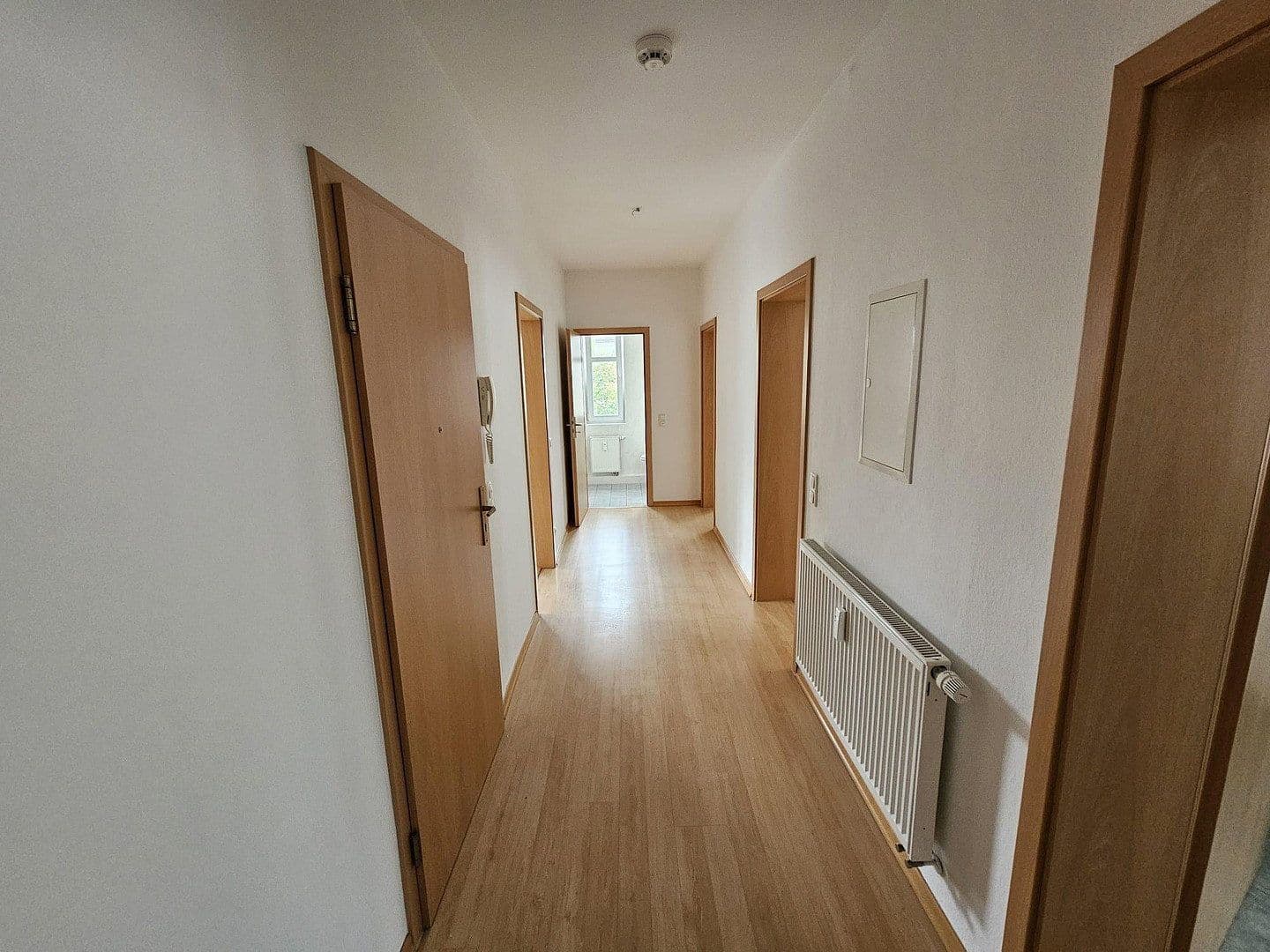 Prenájom bytu 4-izbový 106 m², Eberswalder Straße 133, Eberswalde, Brandenbursko Prenájom bytu 4-izbový 106 m², Eberswalder Straße 133, Eberswalde, Brandenbursko