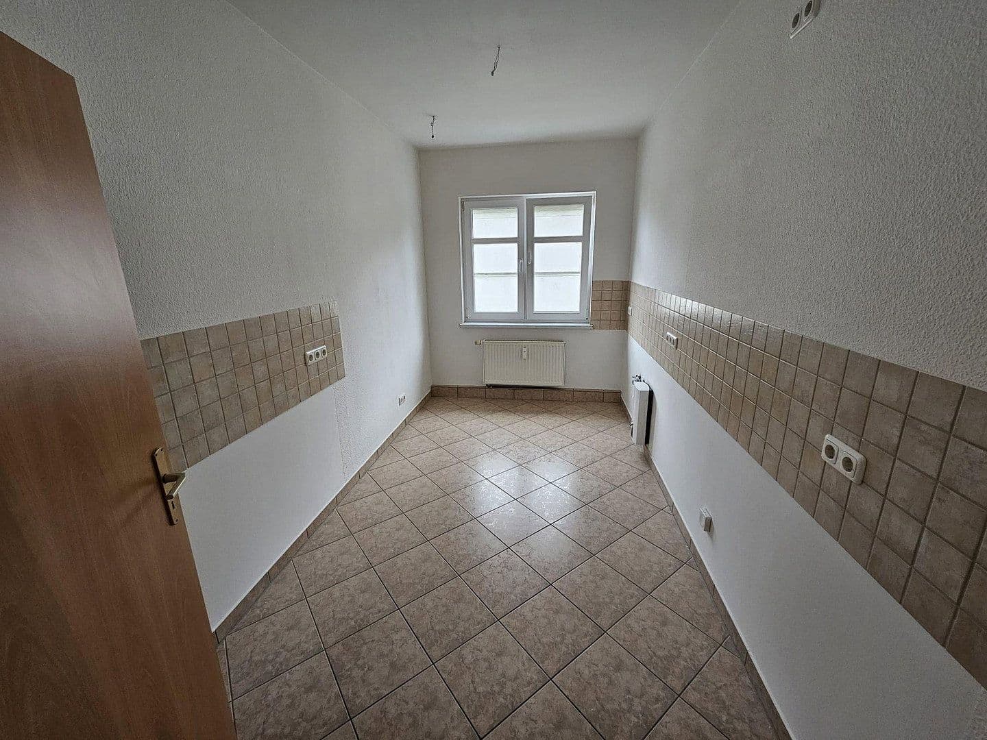Prenájom bytu 4-izbový 106 m², Eberswalder Straße 133, Eberswalde, Brandenbursko Prenájom bytu 4-izbový 106 m², Eberswalder Straße 133, Eberswalde, Brandenbursko