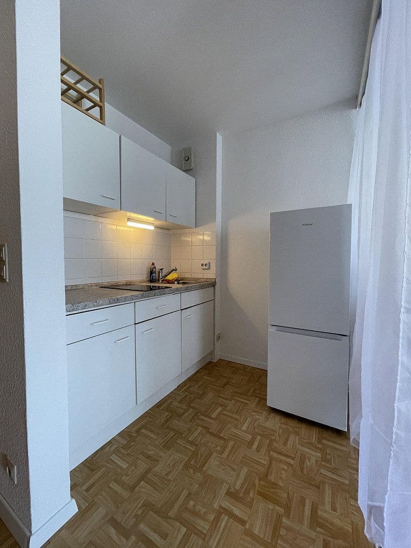 Prenájom bytu 1-izbový 35 m², Haußmannstr. 146B, Stuttgart, Bádensko-Wurttembersko Prenájom bytu 1-izbový 35 m², Haußmannstr. 146B, Stuttgart, Bádensko-Wurttembersko