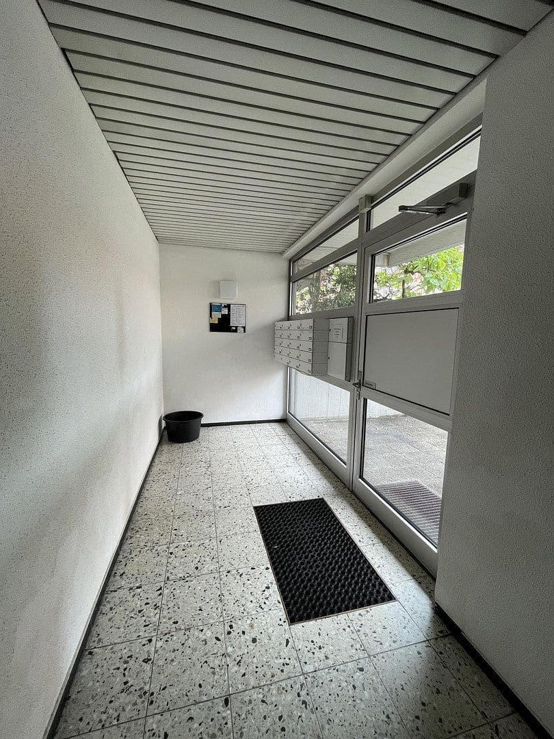 Prenájom bytu 1-izbový 35 m², Haußmannstr. 146B, Stuttgart, Bádensko-Wurttembersko Prenájom bytu 1-izbový 35 m², Haußmannstr. 146B, Stuttgart, Bádensko-Wurttembersko
