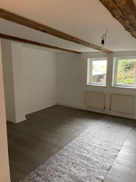 Predaj domu 160 m², pozemek 400 m², Roßmäßlerstraße 34, Tharandt, Sasko Predaj domu 160 m², pozemek 400 m², Roßmäßlerstraße 34, Tharandt, Sasko