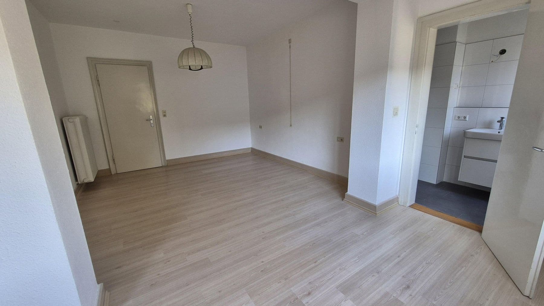 Prenájom bytu 3-izbový 113 m², Bad Säckingen, Bádensko-Wurttembersko Prenájom bytu 3-izbový 113 m², Bad Säckingen, Bádensko-Wurttembersko