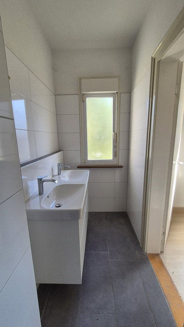 Prenájom bytu 3-izbový 113 m², Bad Säckingen, Bádensko-Wurttembersko Prenájom bytu 3-izbový 113 m², Bad Säckingen, Bádensko-Wurttembersko
