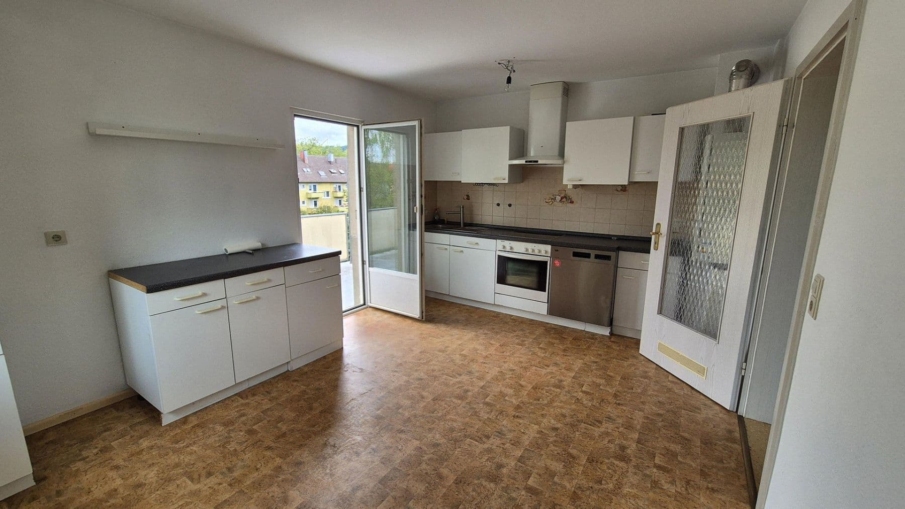 Prenájom bytu 3-izbový 113 m², Bad Säckingen, Bádensko-Wurttembersko Prenájom bytu 3-izbový 113 m², Bad Säckingen, Bádensko-Wurttembersko