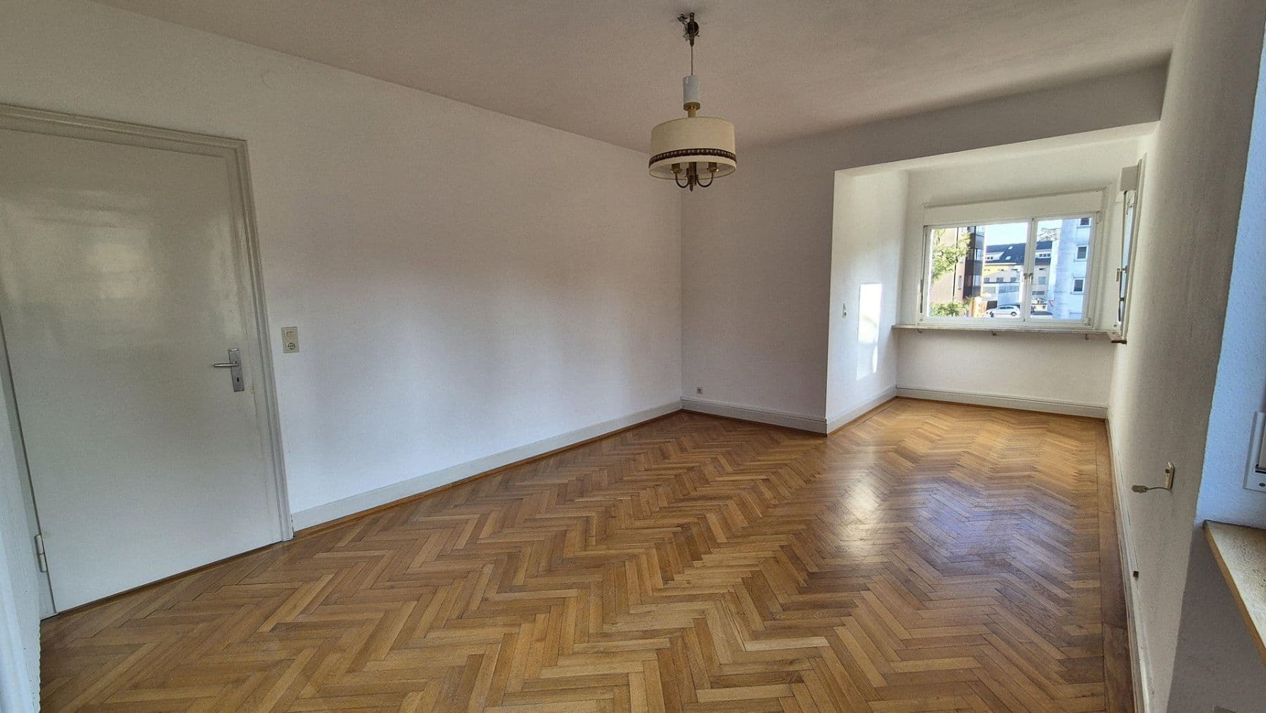 Prenájom bytu 3-izbový 113 m², Bad Säckingen, Bádensko-Wurttembersko Prenájom bytu 3-izbový 113 m², Bad Säckingen, Bádensko-Wurttembersko
