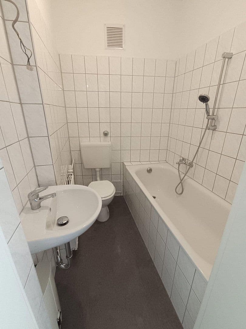 Prenájom bytu 2-izbový 48 m², Jahnstraße 36, Duisburg, Severné Porýnie - Westfálsko Prenájom bytu 2-izbový 48 m², Jahnstraße 36, Duisburg, Severné Porýnie - Westfálsko
