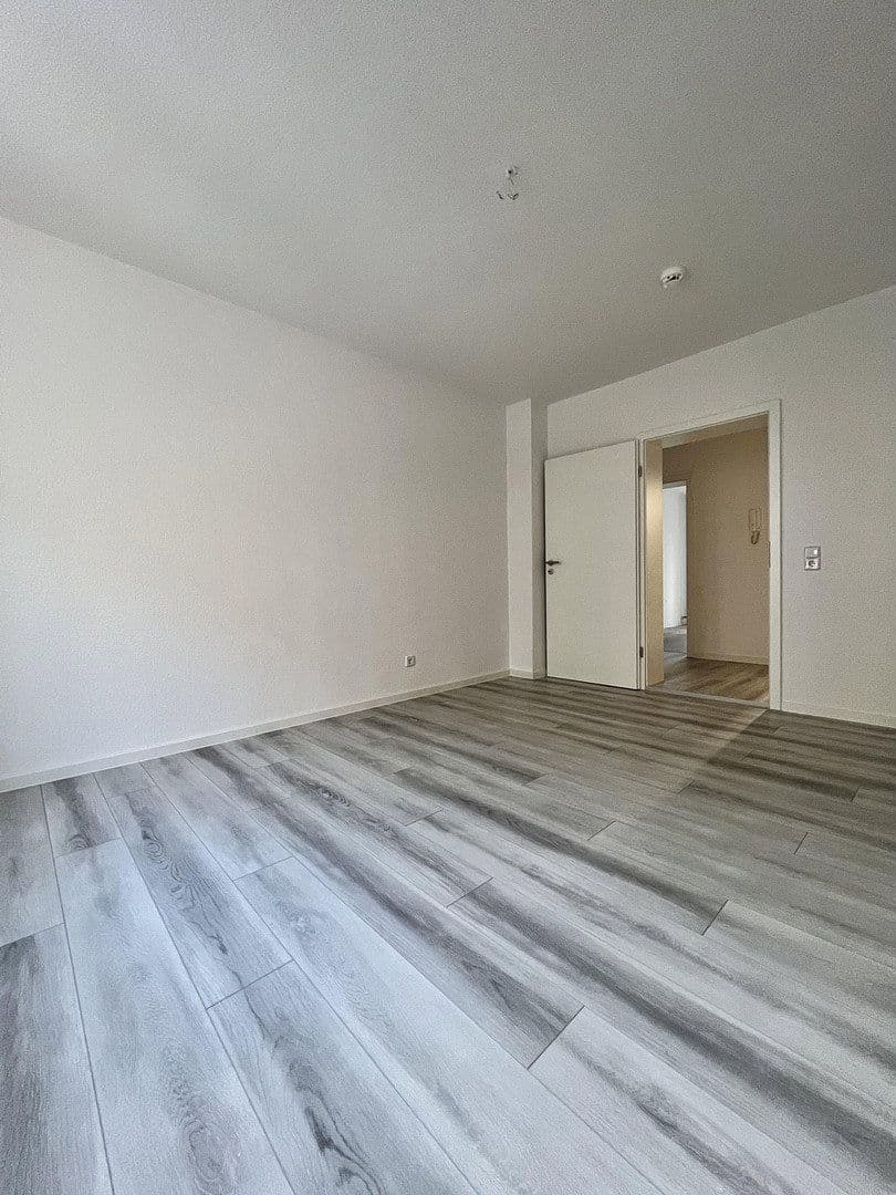 Prenájom bytu 3-izbový 71 m², Tschirchstraße 7, Gera, Durínsko Prenájom bytu 3-izbový 71 m², Tschirchstraße 7, Gera, Durínsko