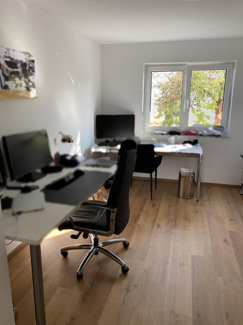 Prenájom bytu 3-izbový 84 m², Mozartstr., Aalen, Bádensko-Wurttembersko Prenájom bytu 3-izbový 84 m², Mozartstr., Aalen, Bádensko-Wurttembersko