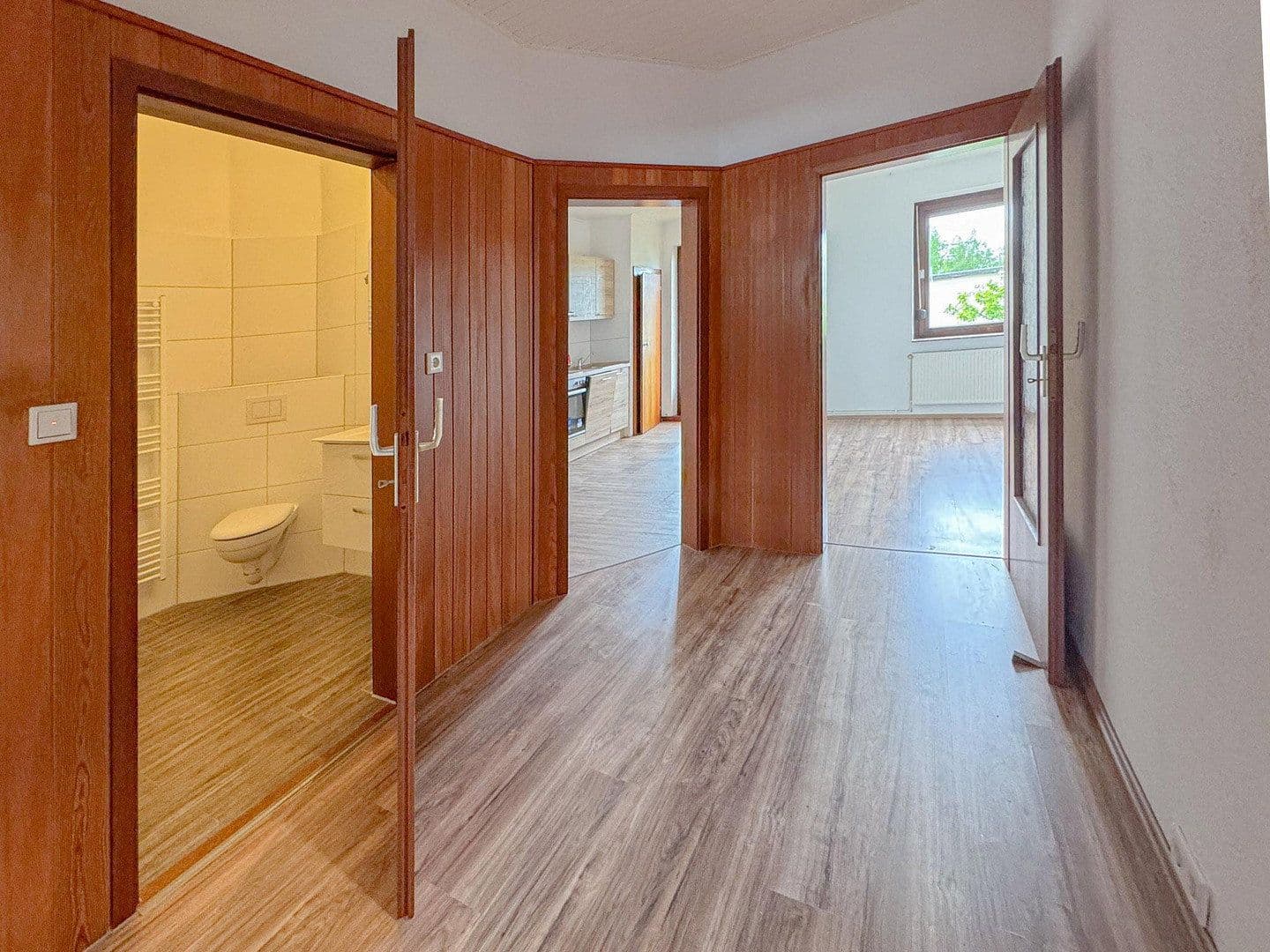 Prenájom bytu 3-izbový 71 m², Würzburger Straße 96, Bremen, Brémy Prenájom bytu 3-izbový 71 m², Würzburger Straße 96, Bremen, Brémy