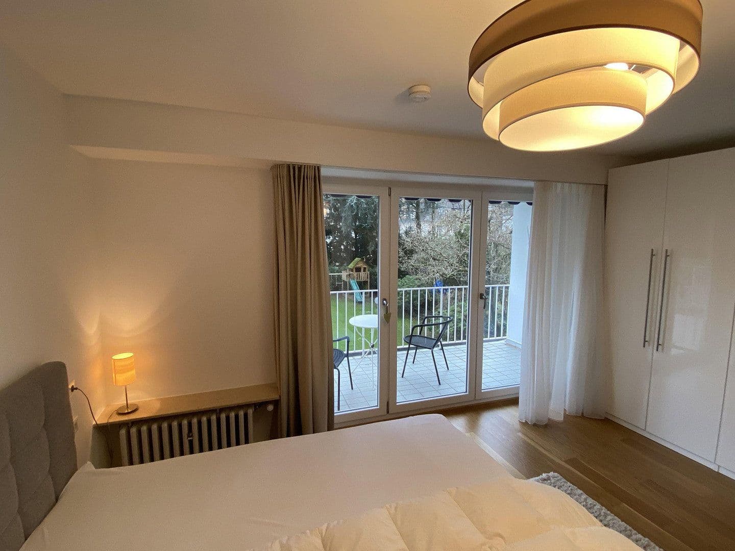 Prenájom bytu 2-izbový 90 m², Bernhardstr. 147, Köln, Severné Porýnie - Westfálsko Prenájom bytu 2-izbový 90 m², Bernhardstr. 147, Köln, Severné Porýnie - Westfálsko