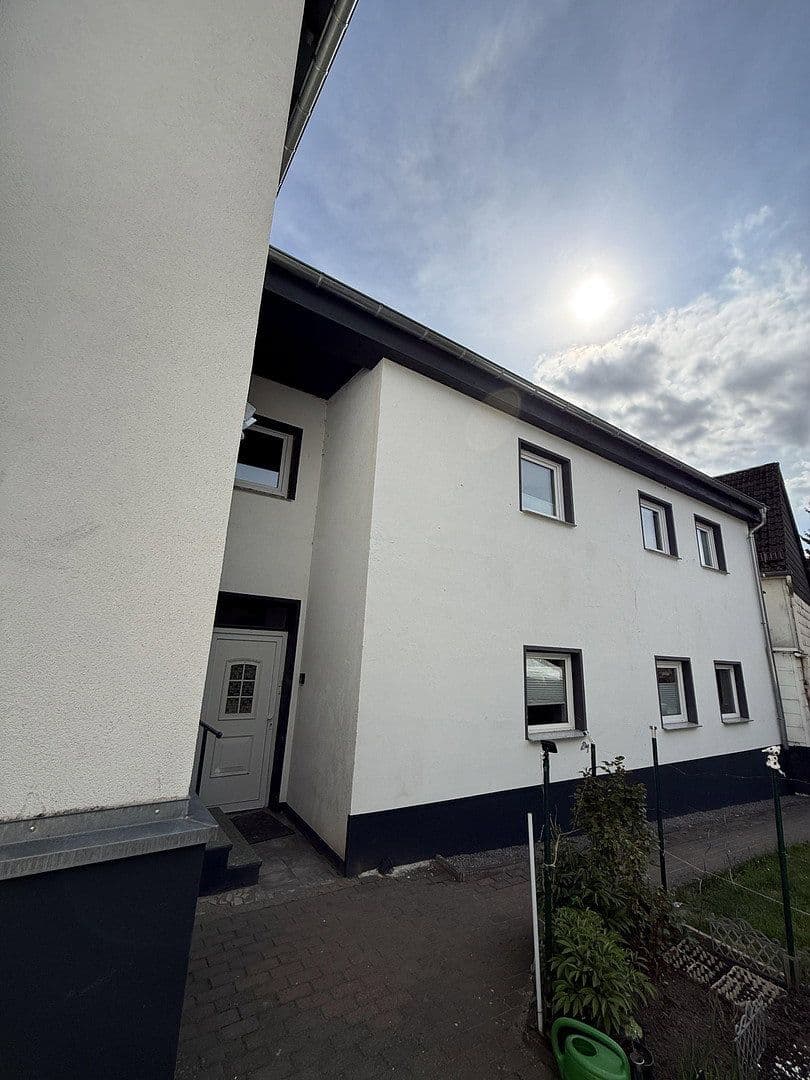 Predaj domu 392 m², pozemek 539 m², Neuenrade, Severné Porýnie - Westfálsko Predaj domu 392 m², pozemek 539 m², Neuenrade, Severné Porýnie - Westfálsko