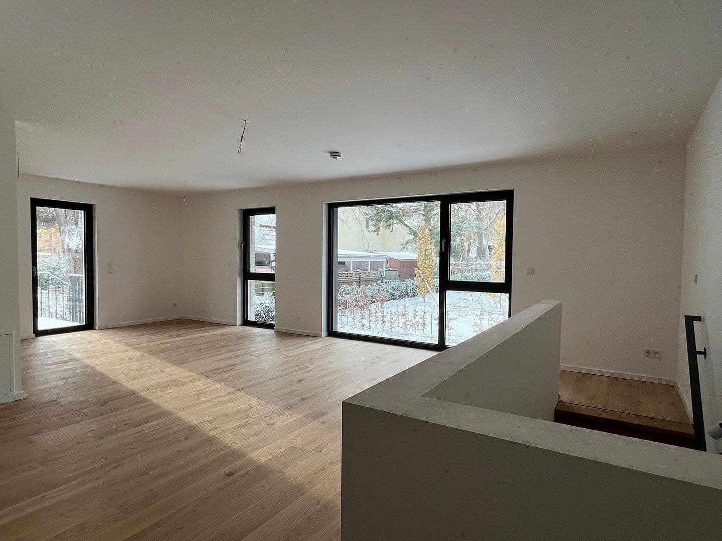Prenájom bytu 3-izbový 127 m², Ostendorfstraße 37, Berlin, Berlín Prenájom bytu 3-izbový 127 m², Ostendorfstraße 37, Berlin, Berlín