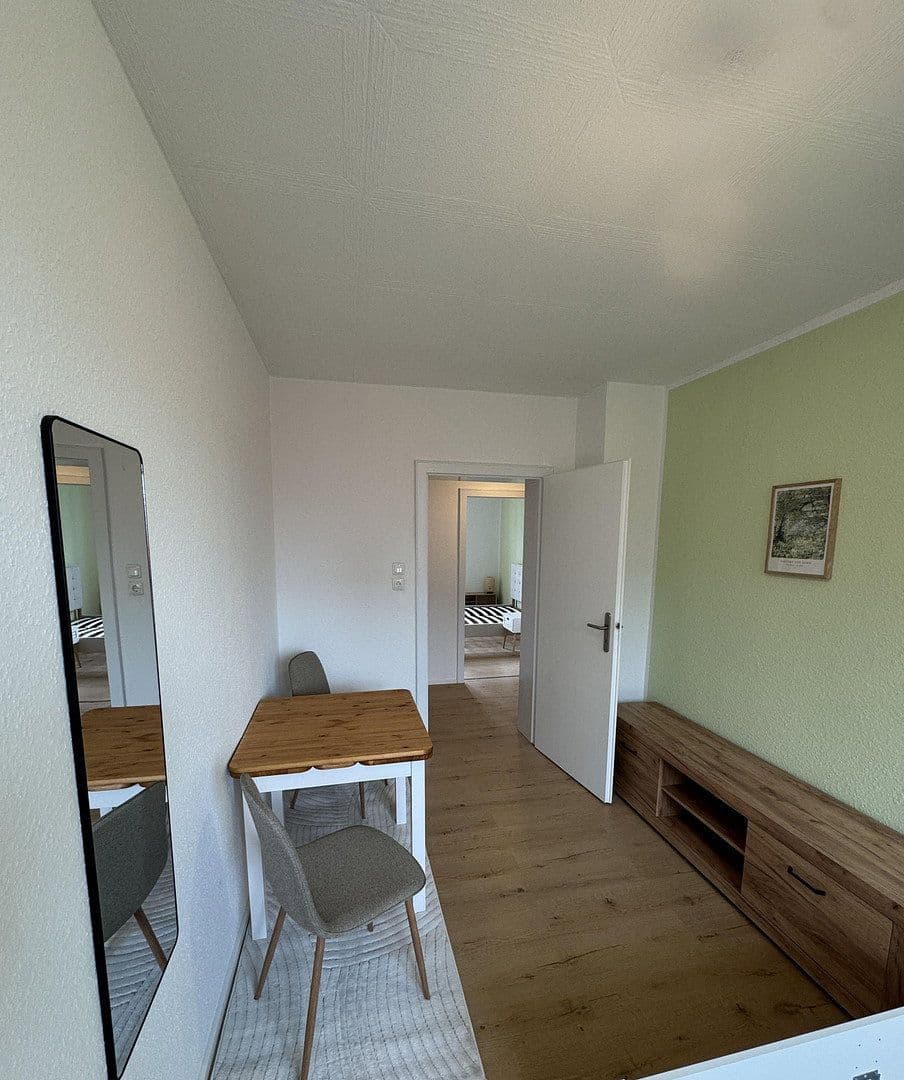 Prenájom bytu 4-izbový 70 m², Mainz, Porýnie-Falcko Prenájom bytu 4-izbový 70 m², Mainz, Porýnie-Falcko