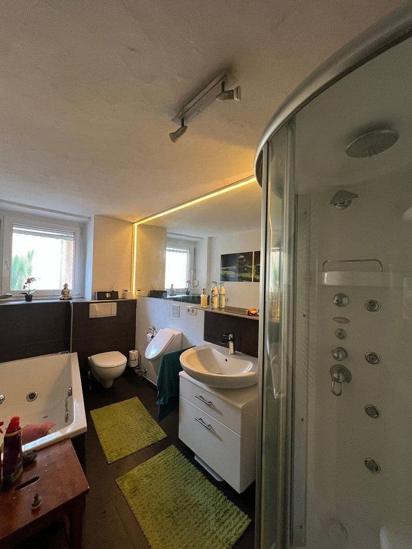Predaj domu 198 m², pozemek 167 m², Herbolzheim, Bádensko-Wurttembersko Predaj domu 198 m², pozemek 167 m², Herbolzheim, Bádensko-Wurttembersko