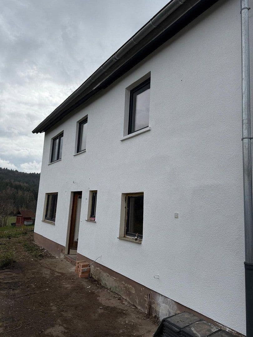 Predaj domu 115 m², pozemek 1.000 m², Lützelbach, Hesensko Predaj domu 115 m², pozemek 1.000 m², Lützelbach, Hesensko
