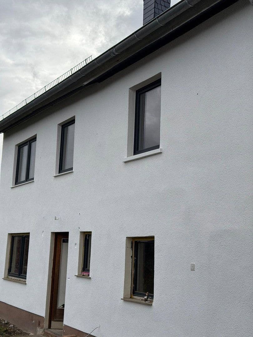 Predaj domu 115 m², pozemek 1.000 m², Lützelbach, Hesensko Predaj domu 115 m², pozemek 1.000 m², Lützelbach, Hesensko