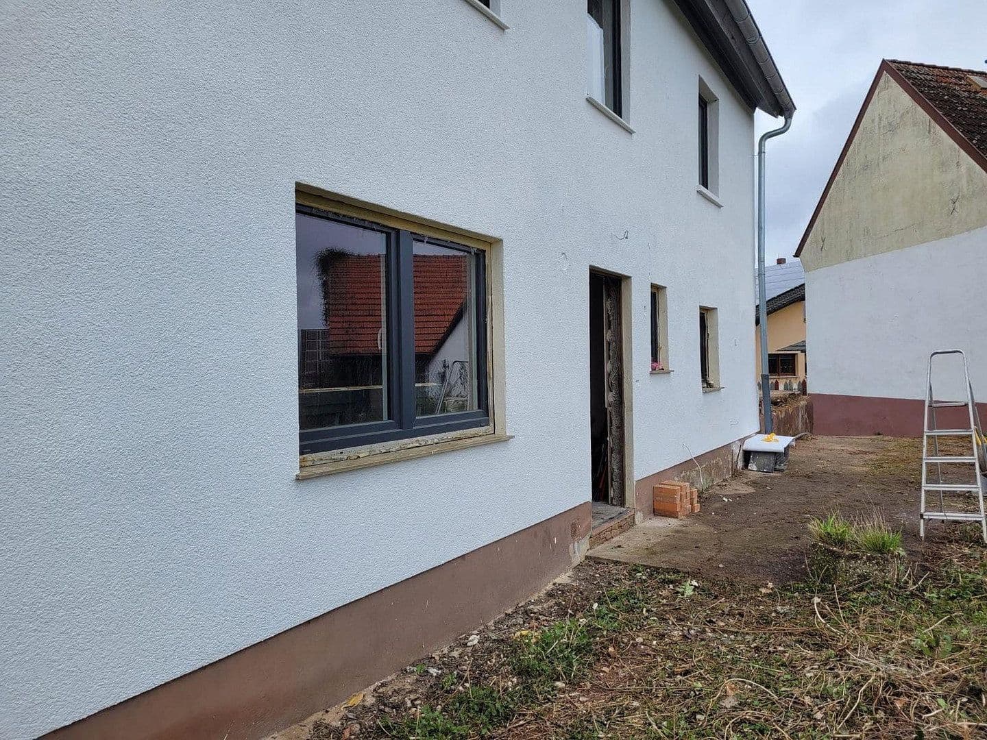 Predaj domu 115 m², pozemek 1.000 m², Lützelbach, Hesensko Predaj domu 115 m², pozemek 1.000 m², Lützelbach, Hesensko